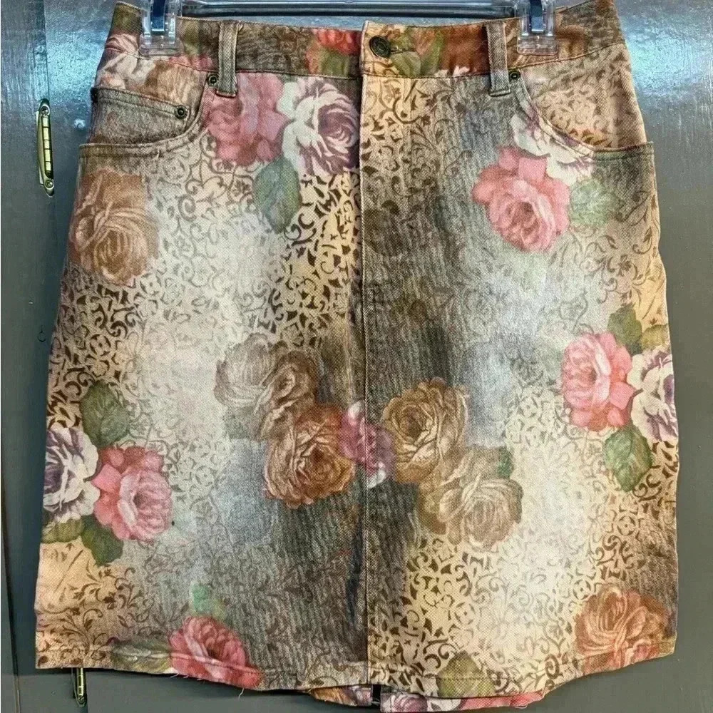 Newport News Jeanology Collection Floral Denim Skirt Size 10